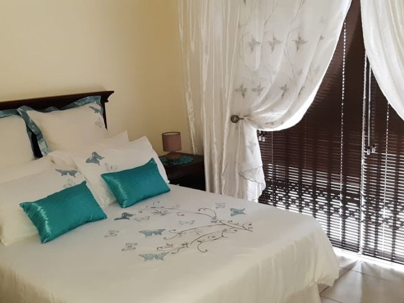 Close to all Amenities - Photo 8