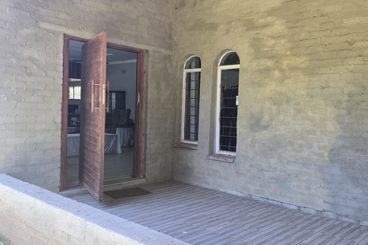 Smallholding for Sale in Louisrus - Photo 5