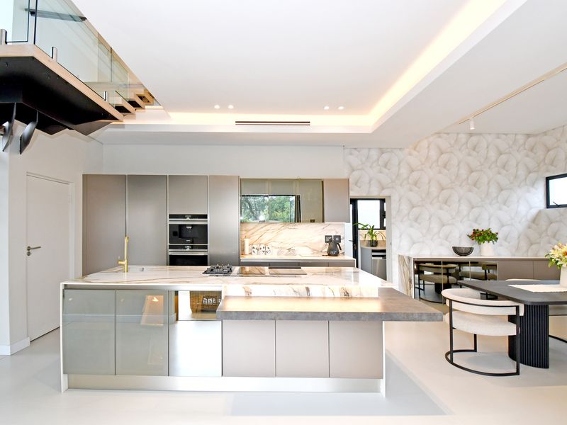 A Statement of Modern Minimalist Luxury in Exclusive Hildays Estate - Photo 10