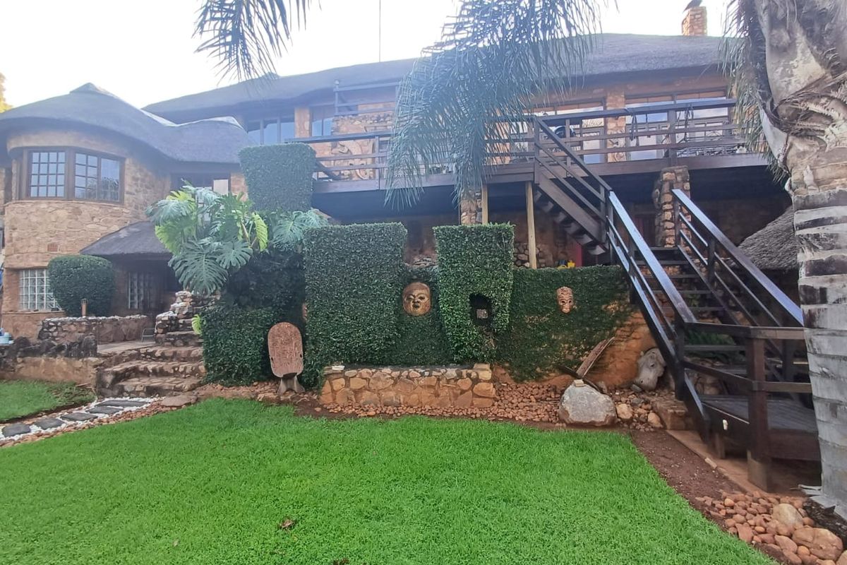 Urgent Sale of the Iconic " Out of Africa" Home in Kosmos - Photo 4