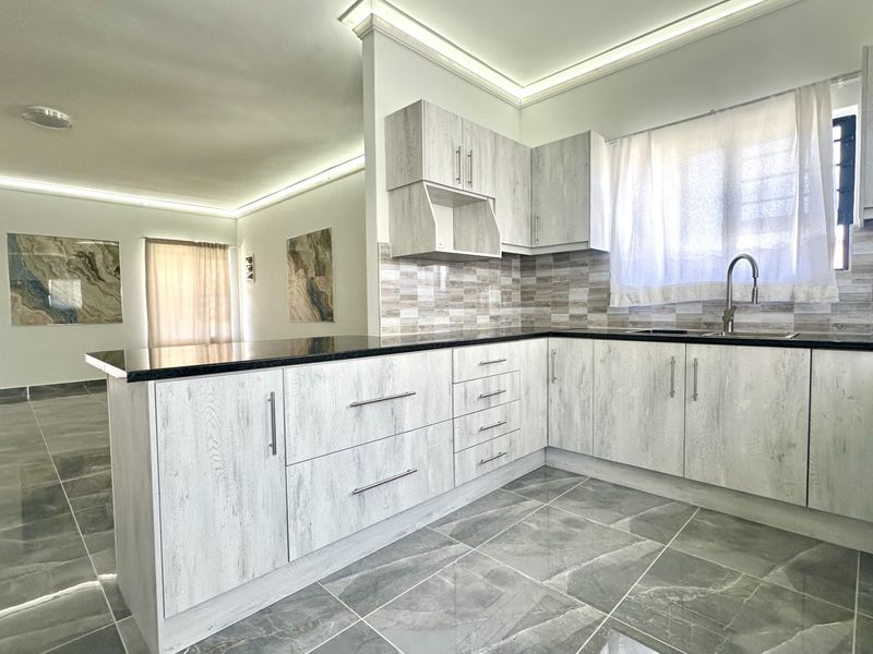 Brand New, Modern Home - Photo 10