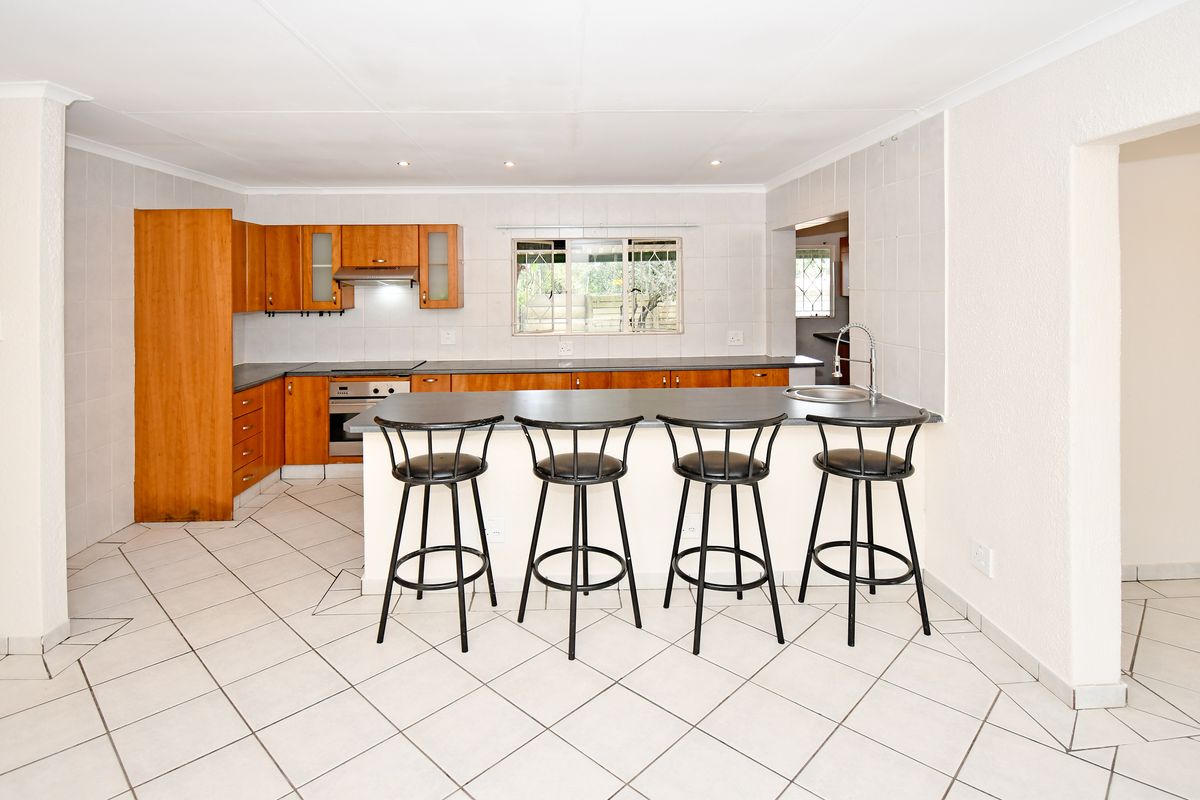 Luxurious 4 Bedroom Dream Home for  Sale in Vorna Valley. - Photo 3