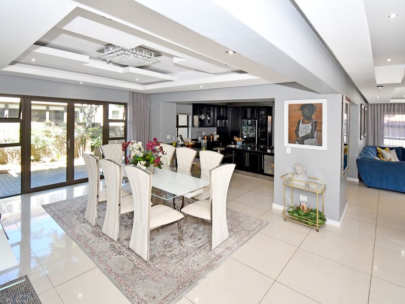 Contemporary Luxury Home in the Prestigious Blue Valley Golf Estate - Photo 10