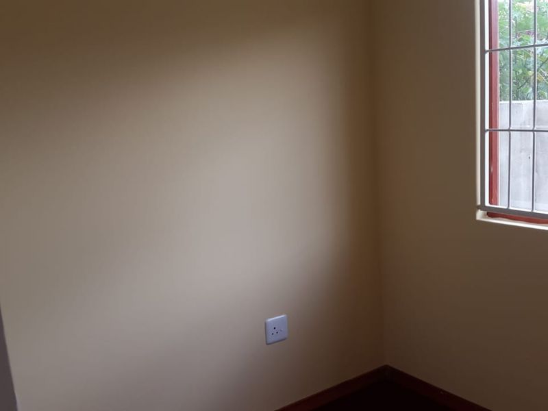 Neat as a pin 3-Bedroom Home in Haven Hills – Comfort, Convenience & Value - Haven Hills - Photo 5