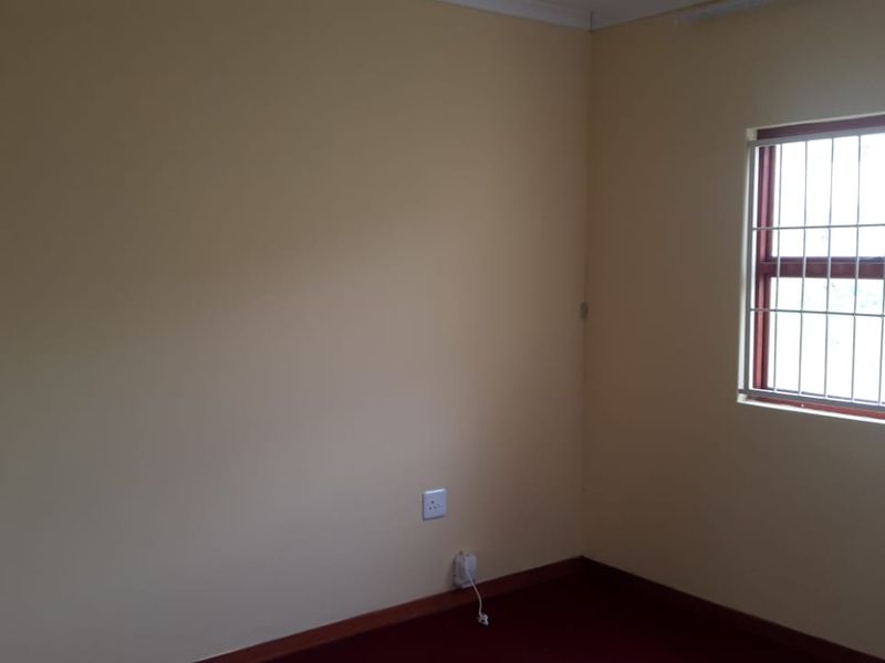 Neat as a pin 3-Bedroom Home in Haven Hills – Comfort, Convenience & Value - Haven Hills - Photo 3
