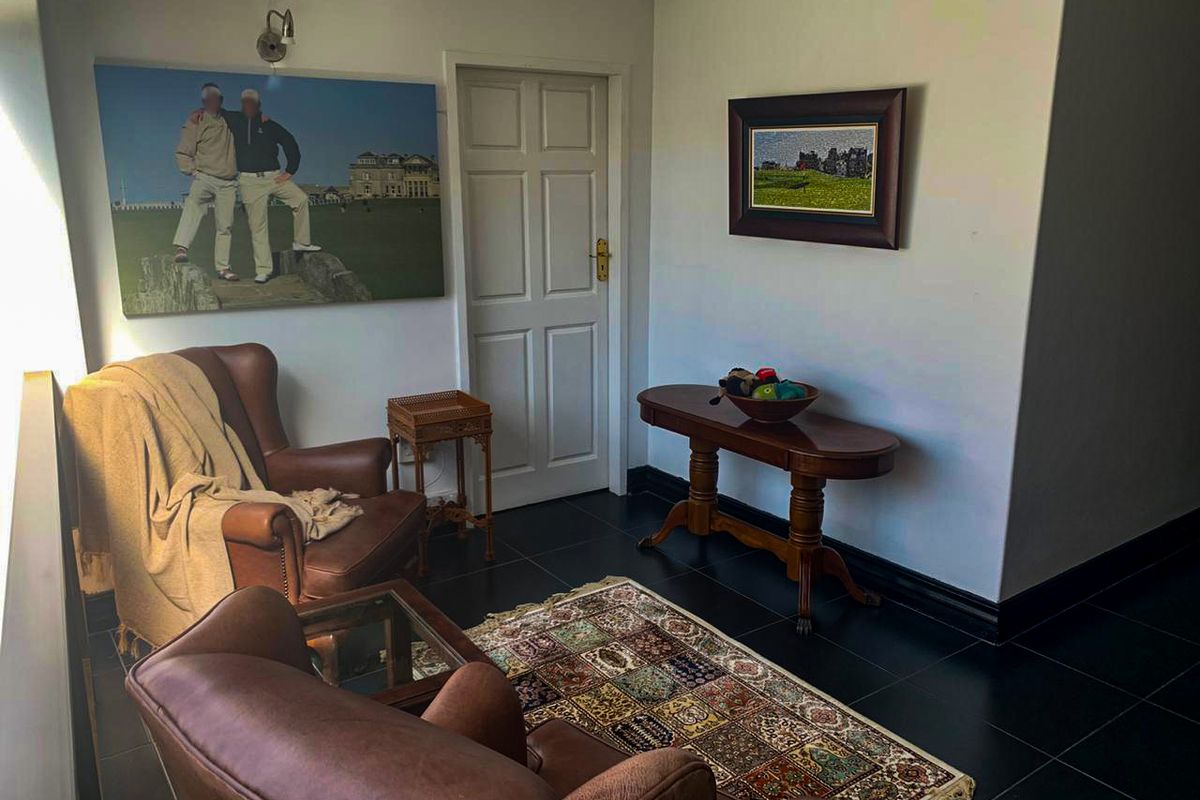 A Hint of the Mediterranean. - Photo 4