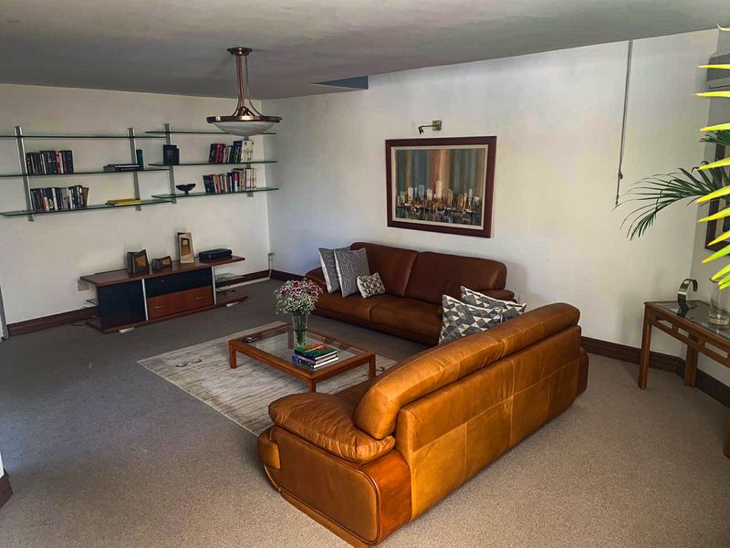 A Hint of the Mediterranean. - Photo 5