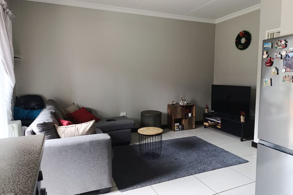 Move-In Ready: Modern 1-Bed Ground Floor Apartment in Dekko Heights - Photo 4