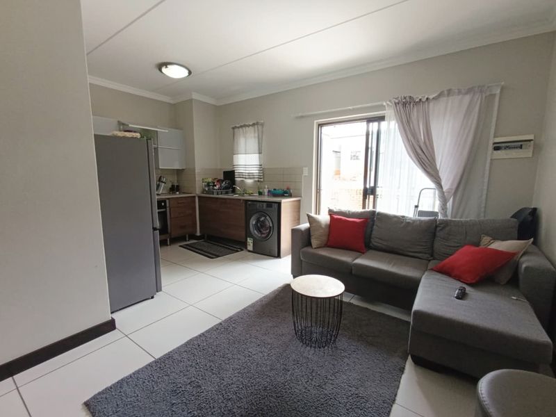 Move-In Ready: Modern 1-Bed Ground Floor Apartment in Dekko Heights - Photo 5