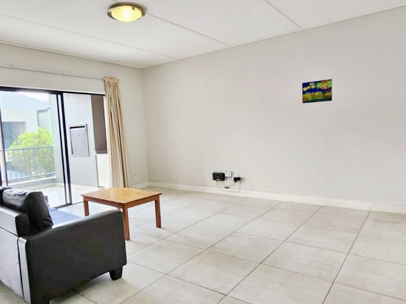 Divine 3-Bedroom First Floor Unit in The Polofields – Perfect Investment or Professional Couple - Photo 3