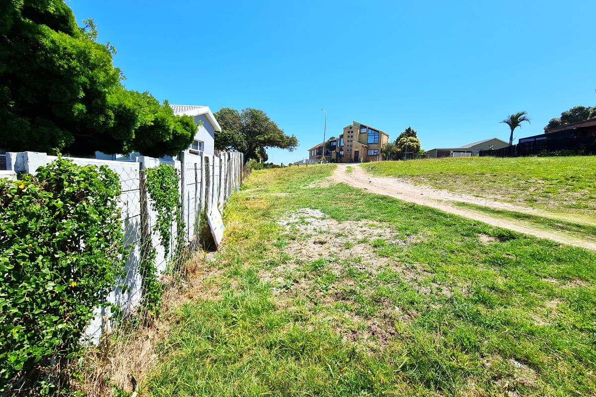 Large Vacant Stand in Aston Bay, Jeffreys Bay - Photo 4