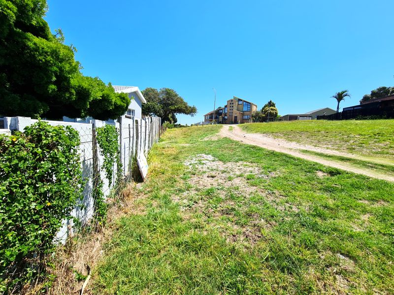 Large Vacant Stand in Aston Bay, Jeffreys Bay - Photo 4
