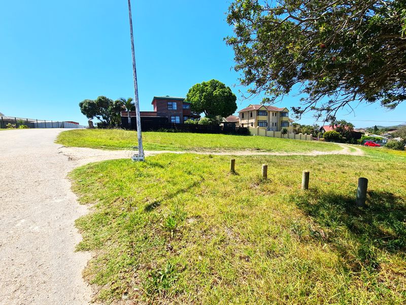Large Vacant Stand in Aston Bay, Jeffreys Bay - Photo 8