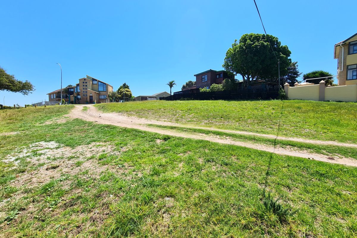Large Vacant Stand in Aston Bay, Jeffreys Bay - Photo 2