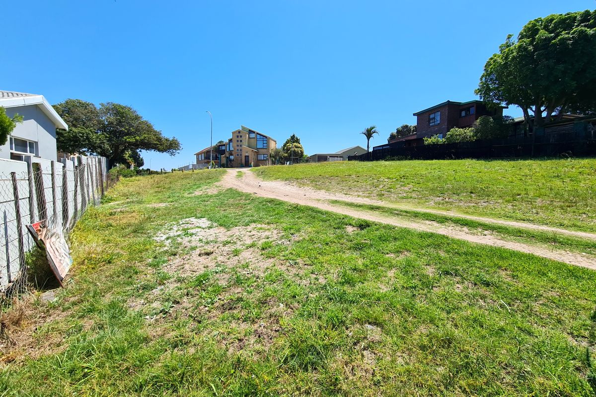 Large Vacant Stand in Aston Bay, Jeffreys Bay - Photo 3