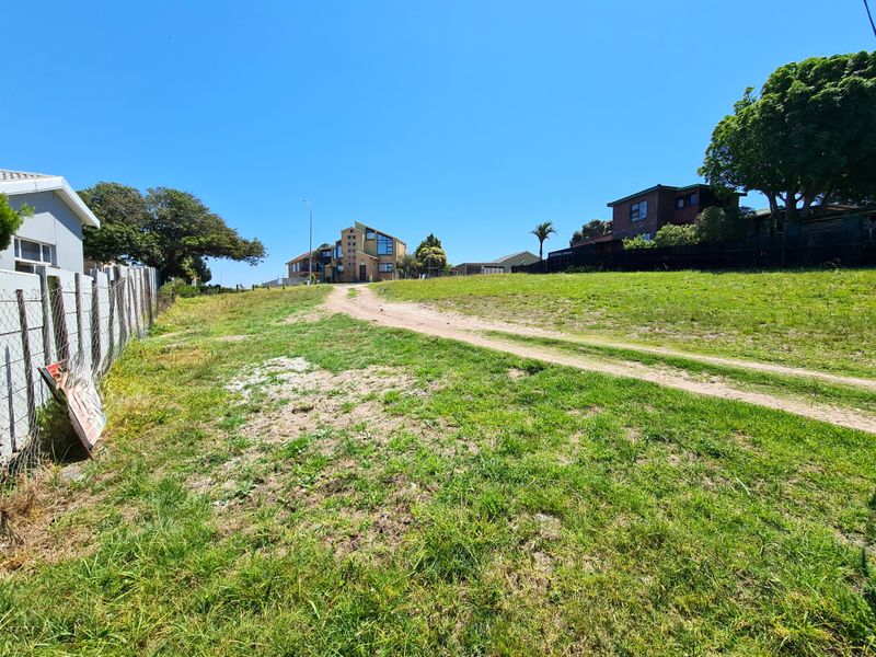 Large Vacant Stand in Aston Bay, Jeffreys Bay - Photo 3
