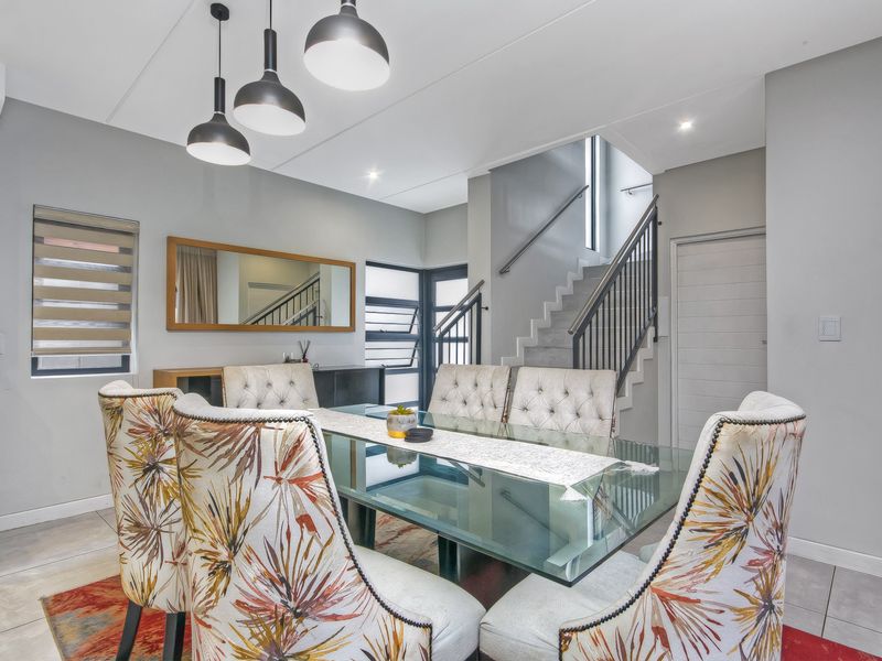 Elegant Family Living in The Woods, Kyalami – Spacious 4 Bedroom Home with Premium Lifestyle Appeal - Photo 4