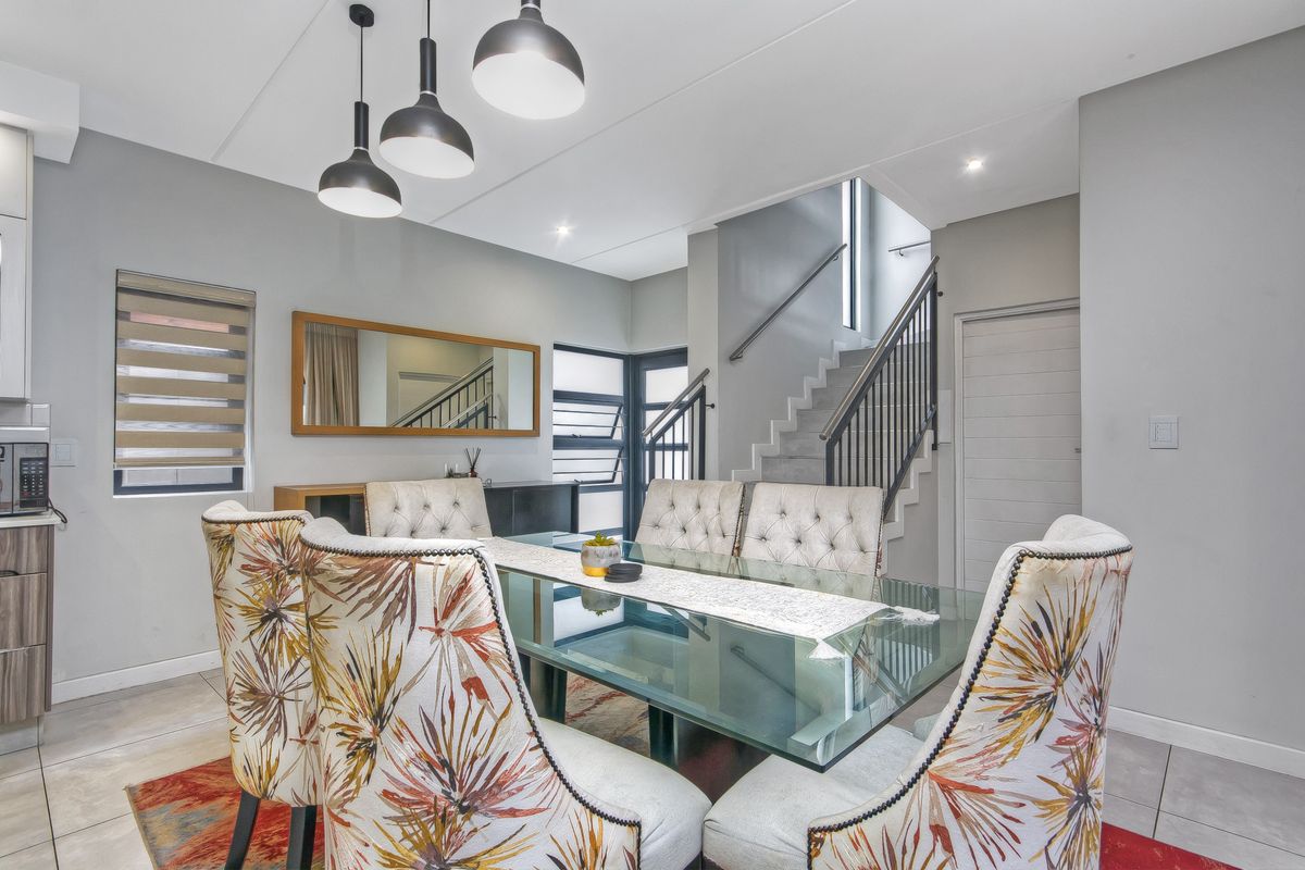 Elegant Family Living in The Woods, Kyalami – Spacious 4 Bedroom Home with Premium Lifestyle Appeal - Photo 4