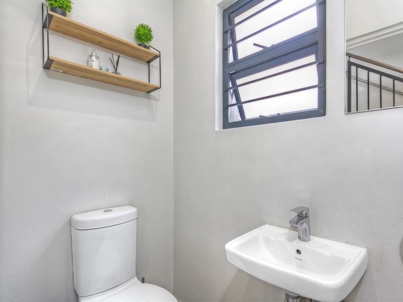 Elegant Family Living in The Woods, Kyalami – Spacious 4 Bedroom Home with Premium Lifestyle Appeal - Photo 10