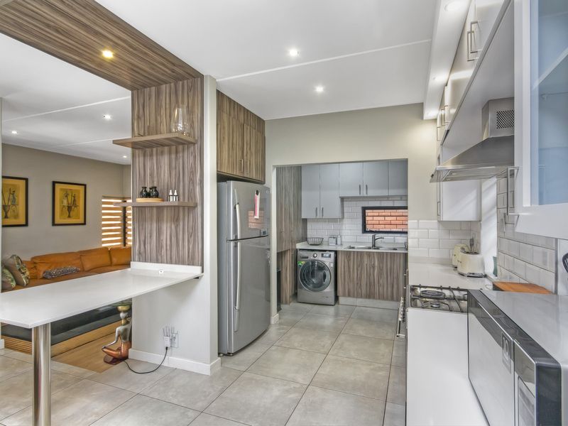 Elegant Family Living in The Woods, Kyalami – Spacious 4 Bedroom Home with Premium Lifestyle Appeal - Photo 7