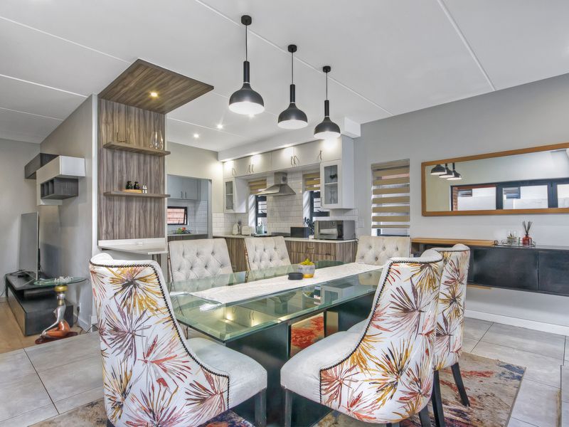 Elegant Family Living in The Woods, Kyalami – Spacious 4 Bedroom Home with Premium Lifestyle Appeal - Photo 3