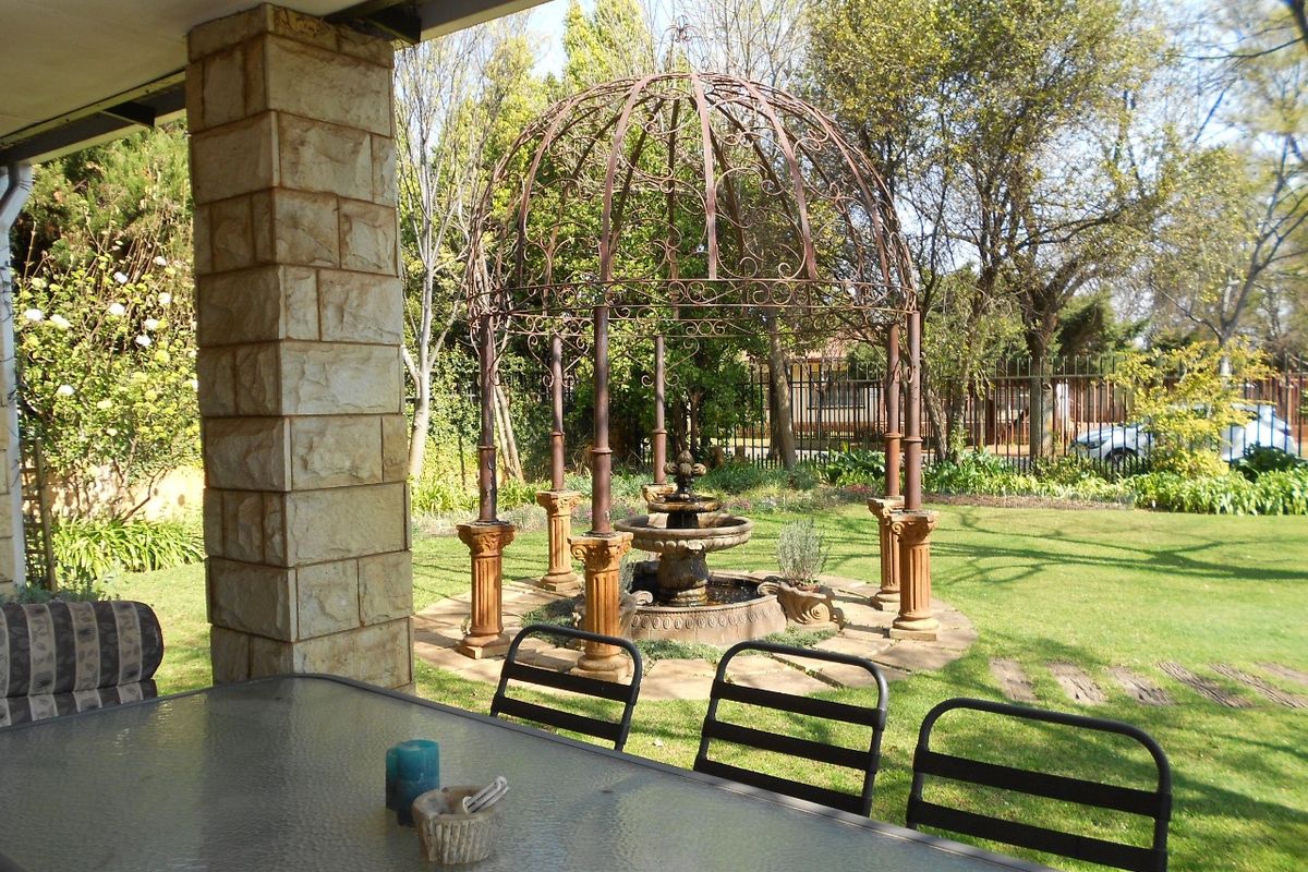 Charming 4 bedroom house for sale in Parys - your dream home awaits! - Photo 4
