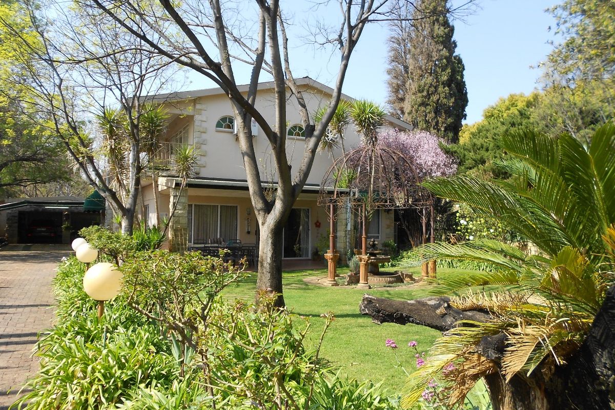 Charming 4 bedroom house for sale in Parys - your dream home awaits! - Photo 2