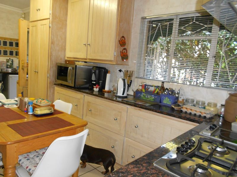 Charming 4 bedroom house for sale in Parys - your dream home awaits! - Photo 9