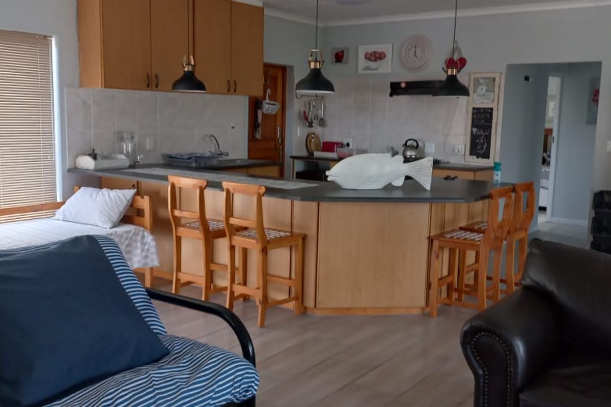 Charming 2-bedroom Freehold home in Stilbaai Wes perfect for seaside living and investment potential - Photo 4