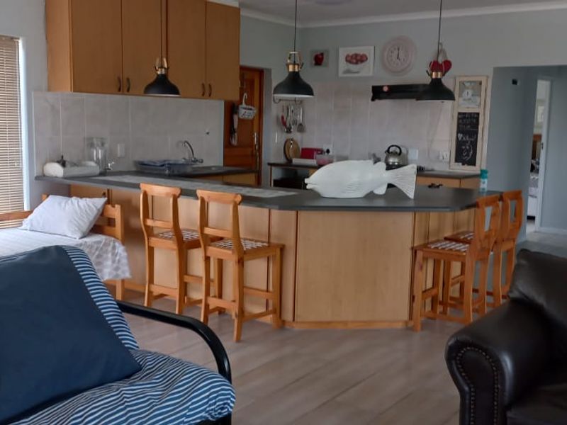 Charming 2-bedroom Freehold home in Stilbaai Wes perfect for seaside living and investment potential - Photo 4