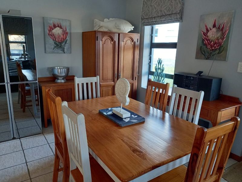 Charming 2-bedroom Freehold home in Stilbaai Wes perfect for seaside living and investment potential - Photo 5