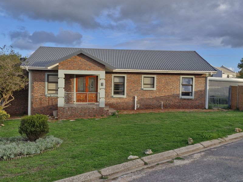 Charming 2-bedroom Freehold home in Stilbaai Wes perfect for seaside living and investment potential