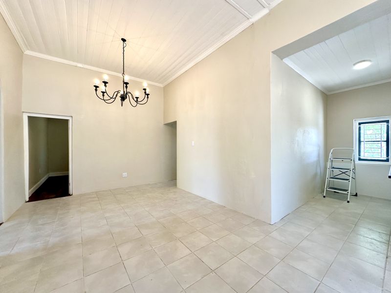 Modern Comfort Meets Classic Charm - Photo 4