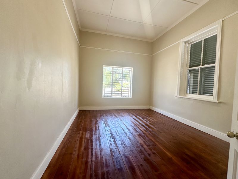 Modern Comfort Meets Classic Charm - Photo 10