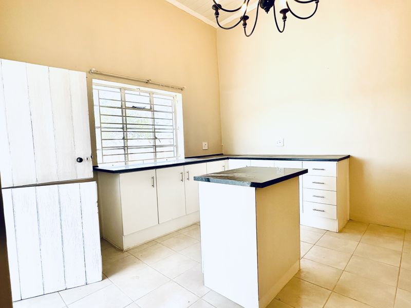 Modern Comfort Meets Classic Charm - Photo 8