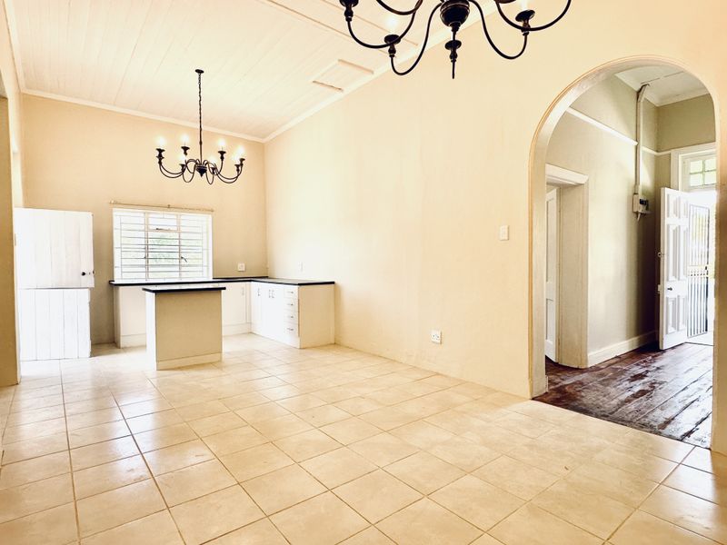 Modern Comfort Meets Classic Charm - Photo 6