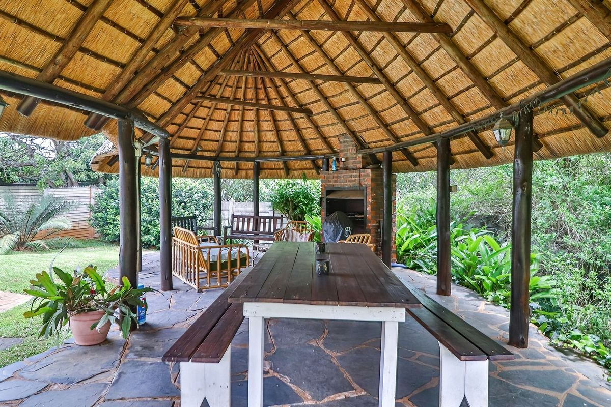 Well loved Spacious Home - Photo 5