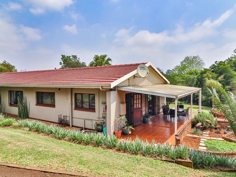 Well loved Spacious Home - Photo 10