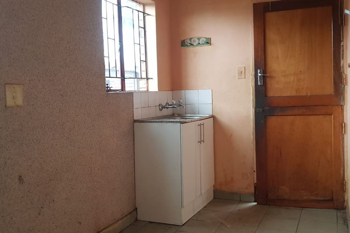 THREE BEDROOM HOUSE FOR SALE IN GEELHOUT PARK - Photo 5