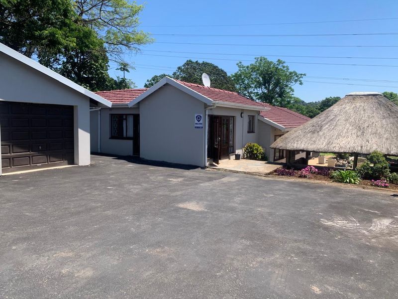 Stunning 4-Bedroom house for Sale in Prestigious Moseley - Photo 5