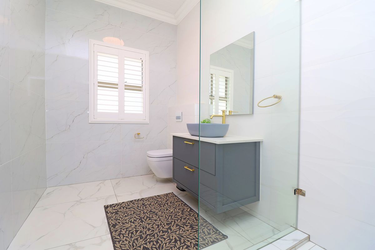 Magnificent Masterpiece with Unbeatable Location & Luxury!!! - Photo 4