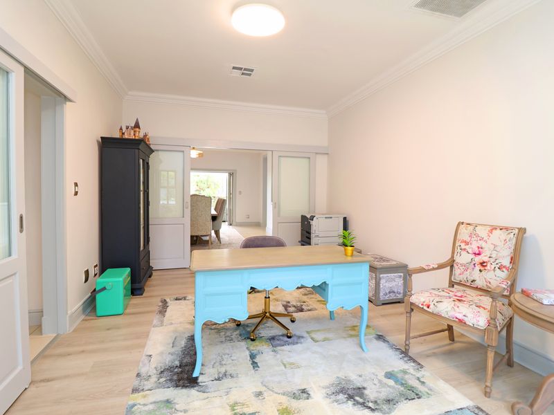 Magnificent Masterpiece with Unbeatable Location & Luxury!!! - Photo 7