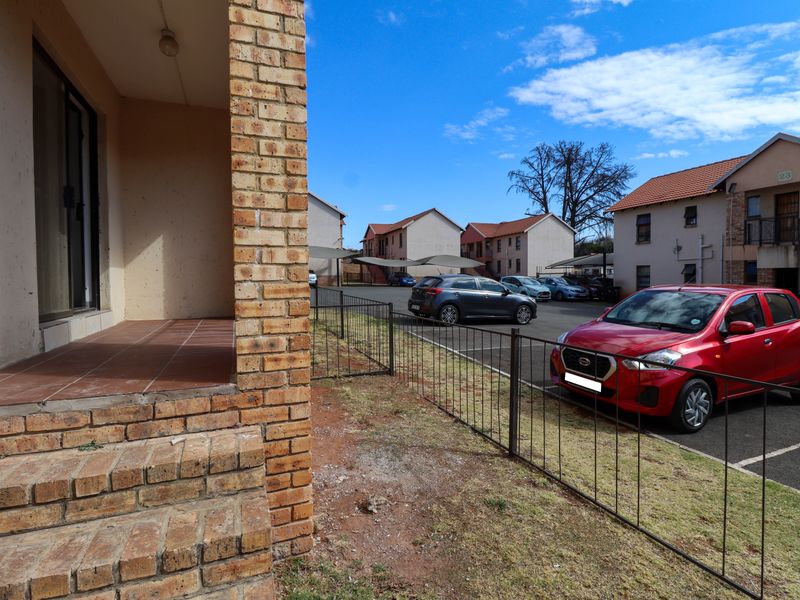 2 BED 2 BATH GARDEN BUDGET FRIENDLY GEM - Photo 1