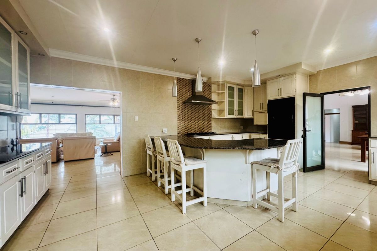 Spacious 5-Bedroom Duet for Sale in Wonderboom – Ideal for a Large Family - Photo 4