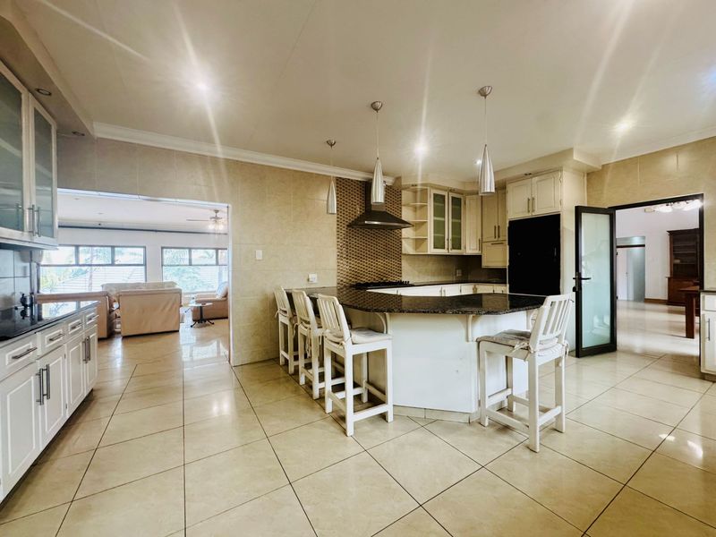 Spacious 5-Bedroom Duet for Sale in Wonderboom – Ideal for a Large Family - Photo 4