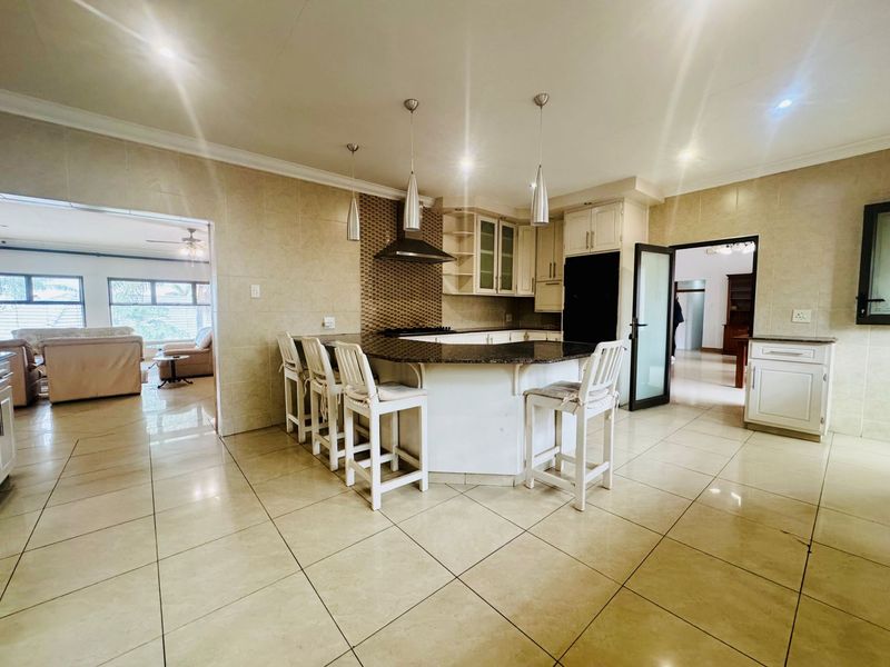 Spacious 5-Bedroom Duet for Sale in Wonderboom – Ideal for a Large Family - Photo 3