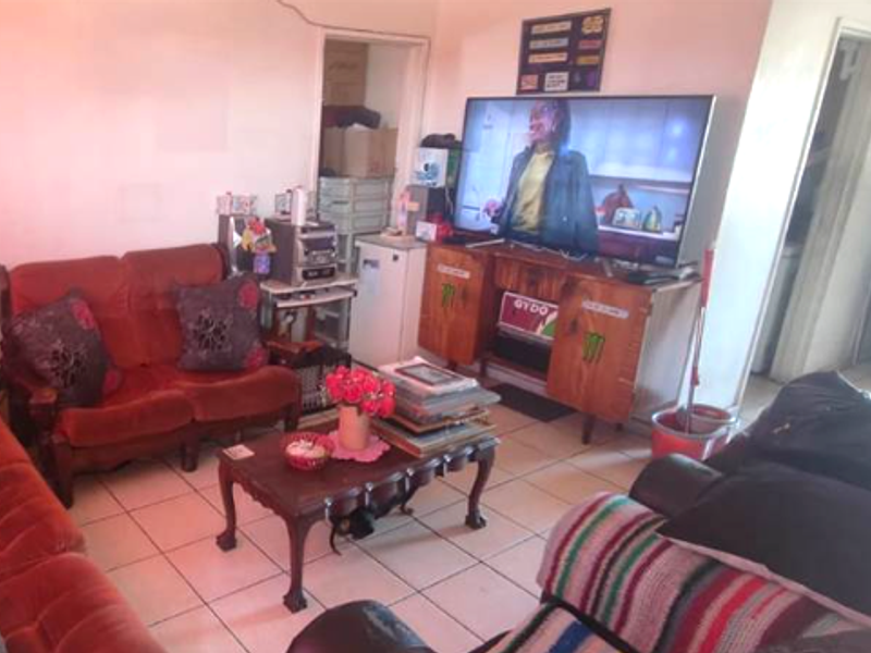 Charming 2 bedroom Sectional Title unit. - Photo 5