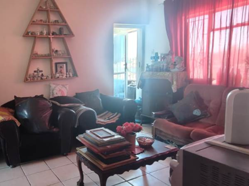 Charming 2 bedroom Sectional Title unit. - Photo 4