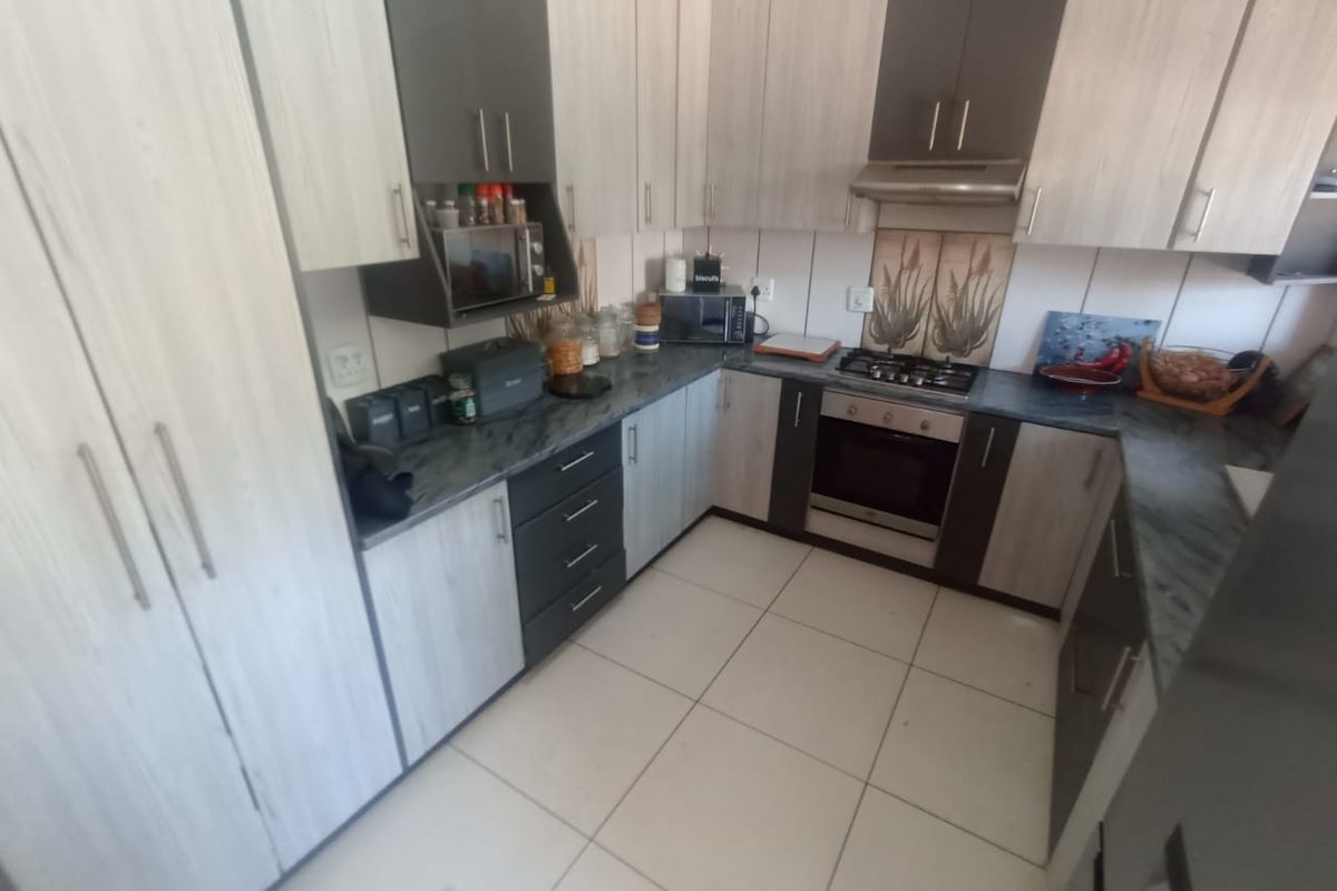 House For Sale In Mossel Bay - Photo 5