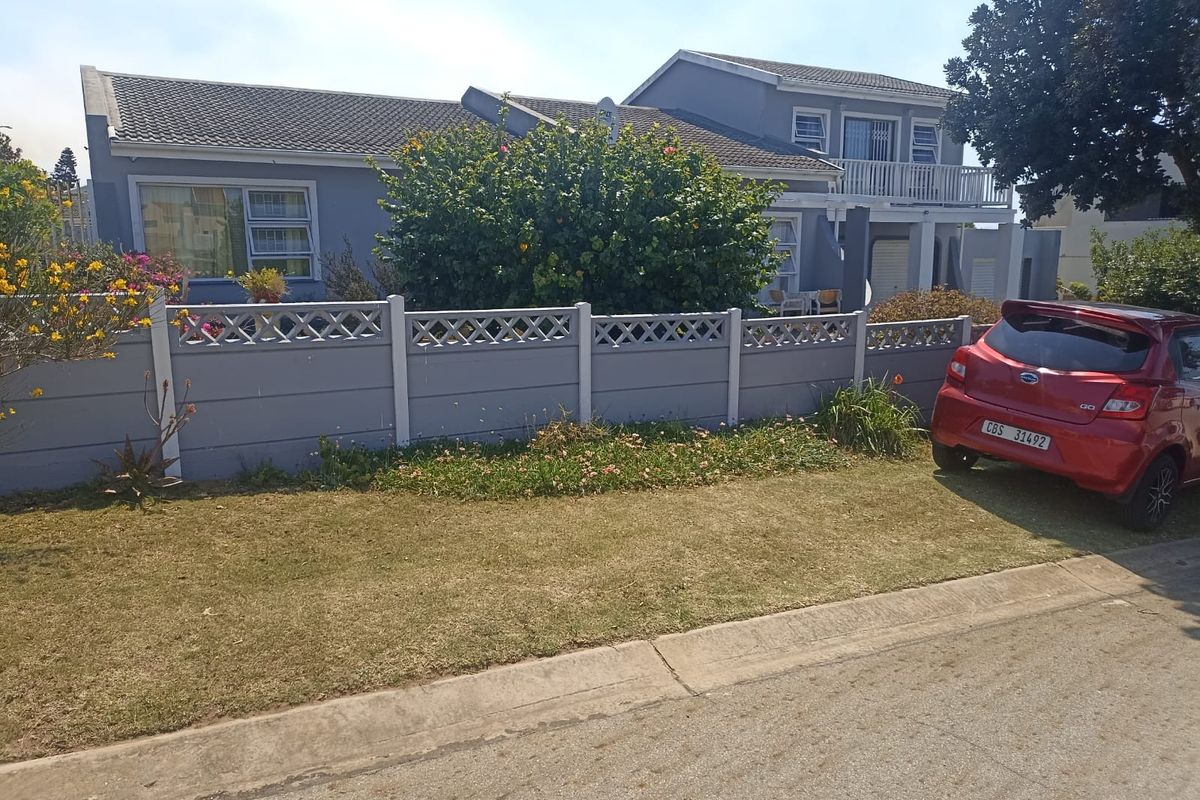 House For Sale In Mossel Bay - Photo 3